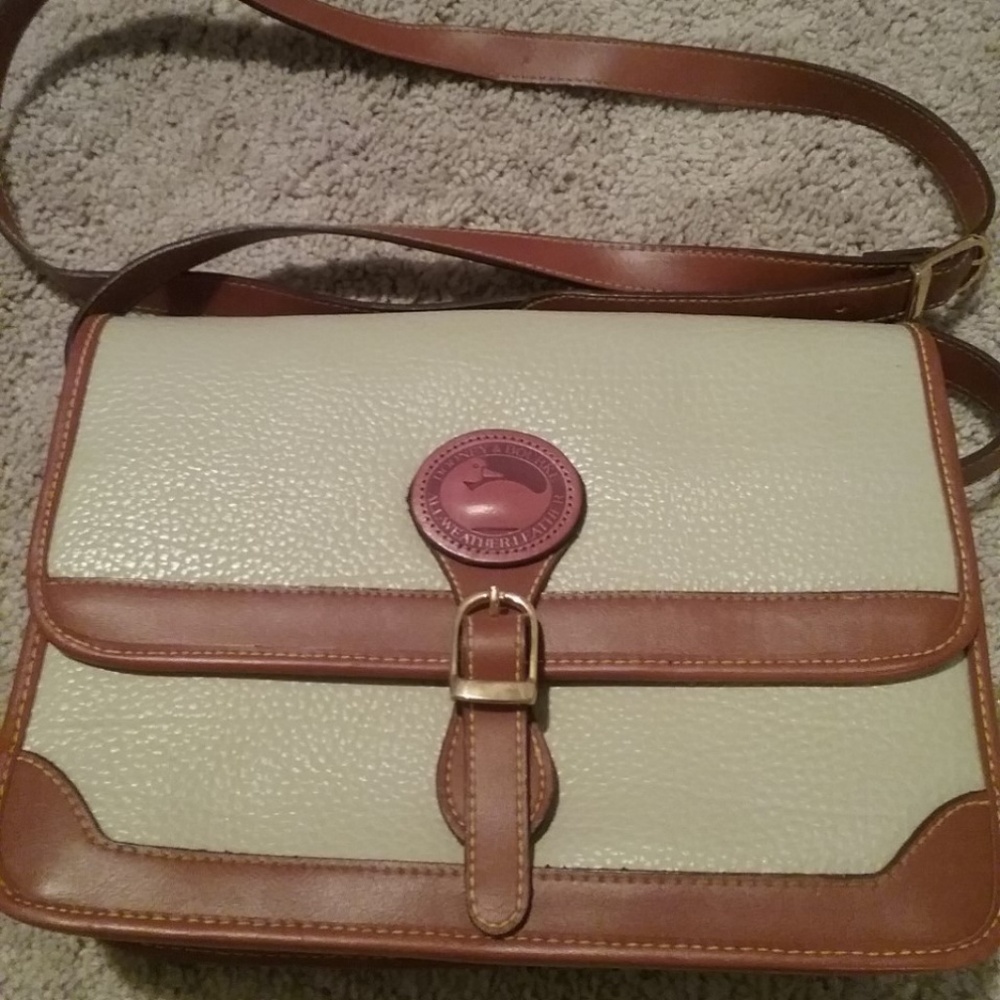 Dooney & Bourke all leather purse